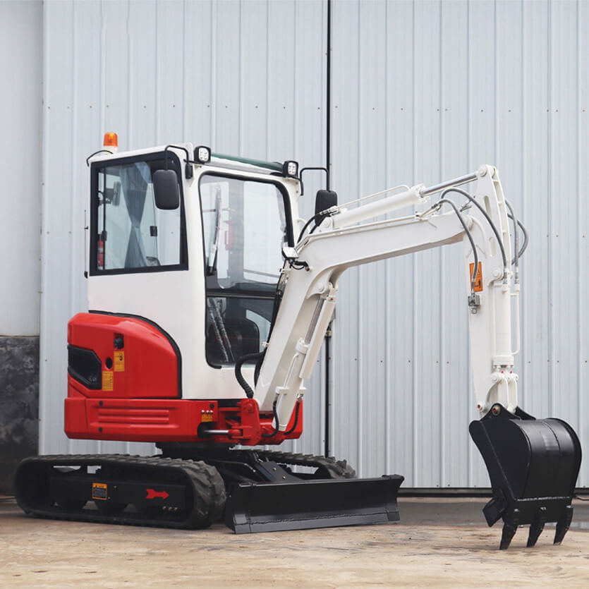 What advantages do mini excavators offer in construction projects?